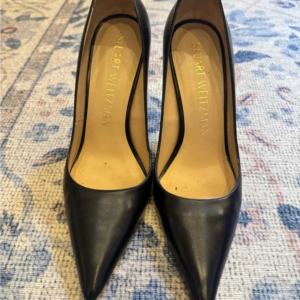 Stuart Weitzman Black Pointed Toe Heels - Picture 6 of 6